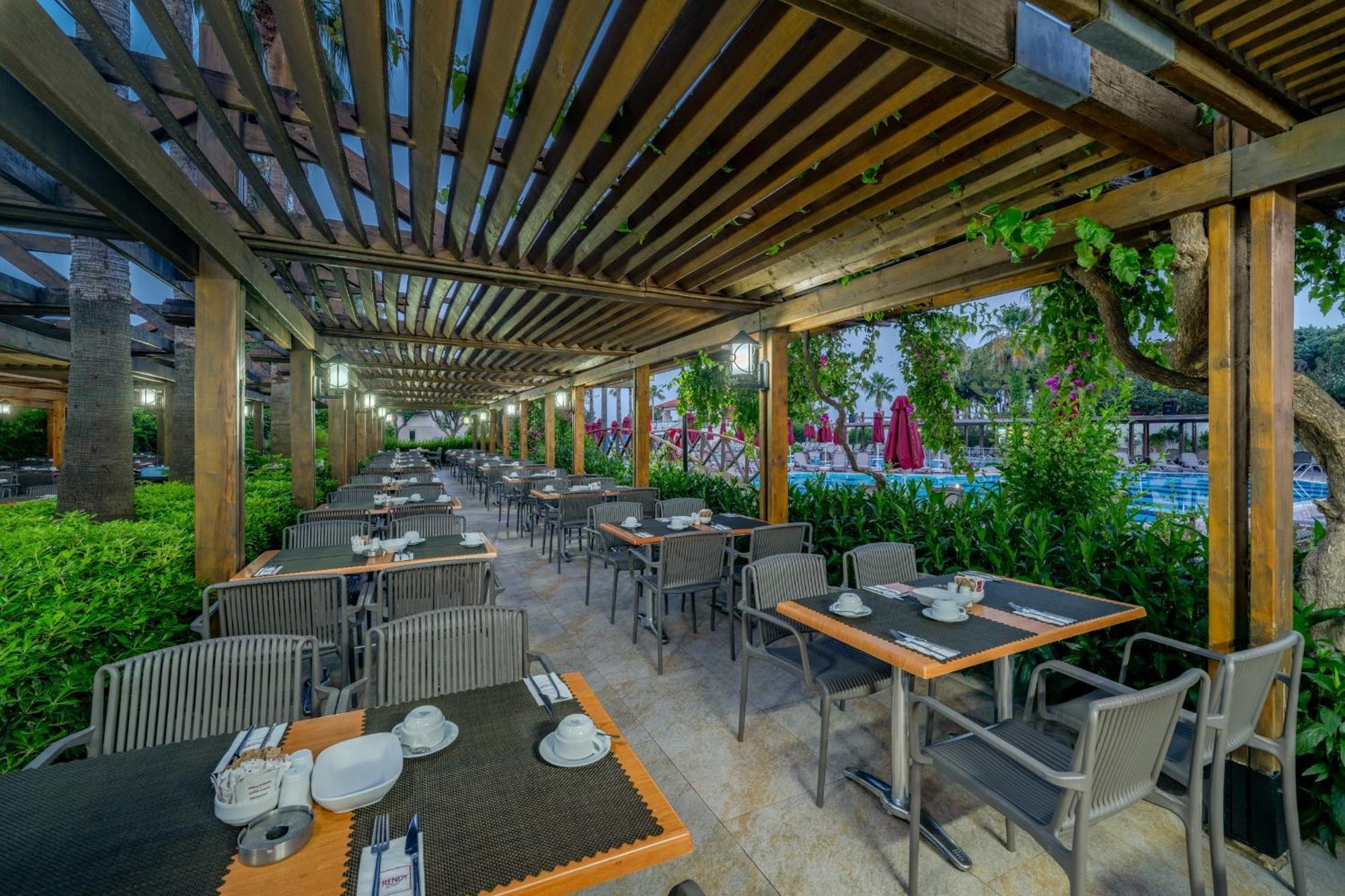 Trendy Palm Beach Adults Only Side Exterior foto